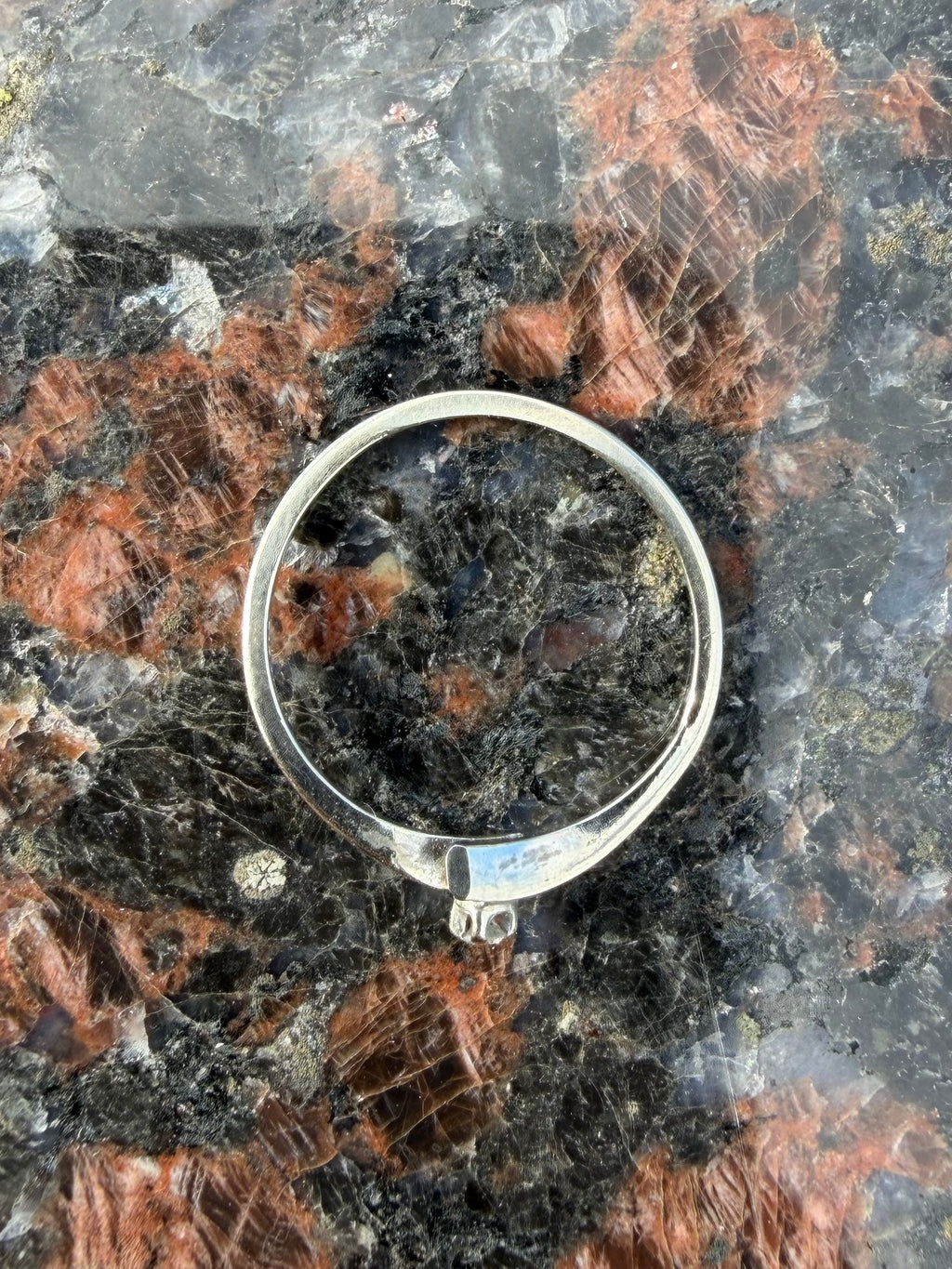 Vintage 14 karat hvidguldsring med sten