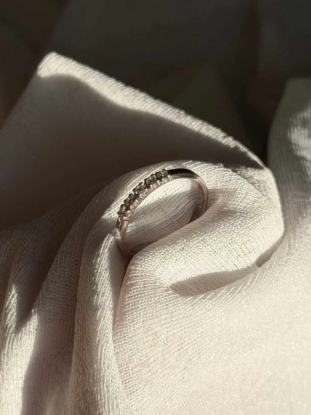 Vintage lady ring i 14 karat hvidguld med 0,15 ct. brillianter, str 53