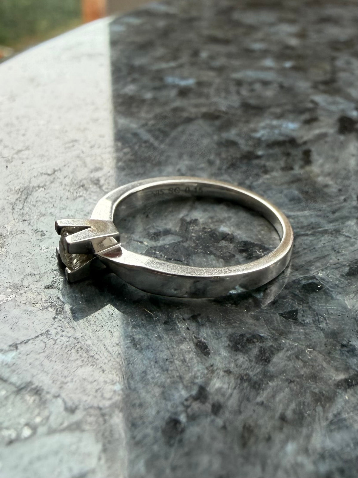 Vintage Scrouples Kleopatra ring 14 karat hvidguld 0,15ct. brilliant, str 51
