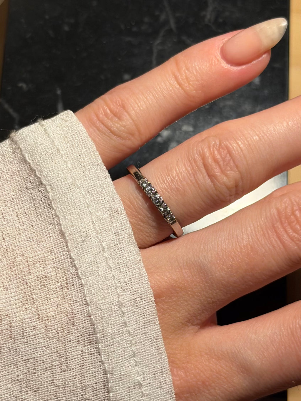 Vintage lady ring i 14 karat hvidguld med 0,15 ct. brillianter, str 53