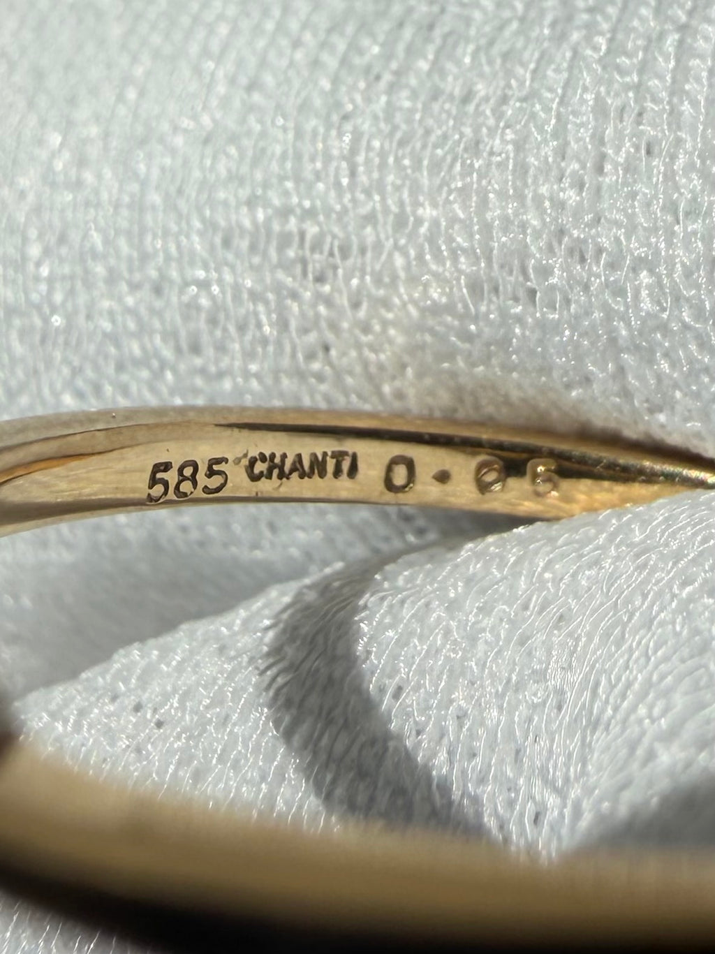 Vintage 14 karat solitairering med 0,05 ct. brilliant, str 62