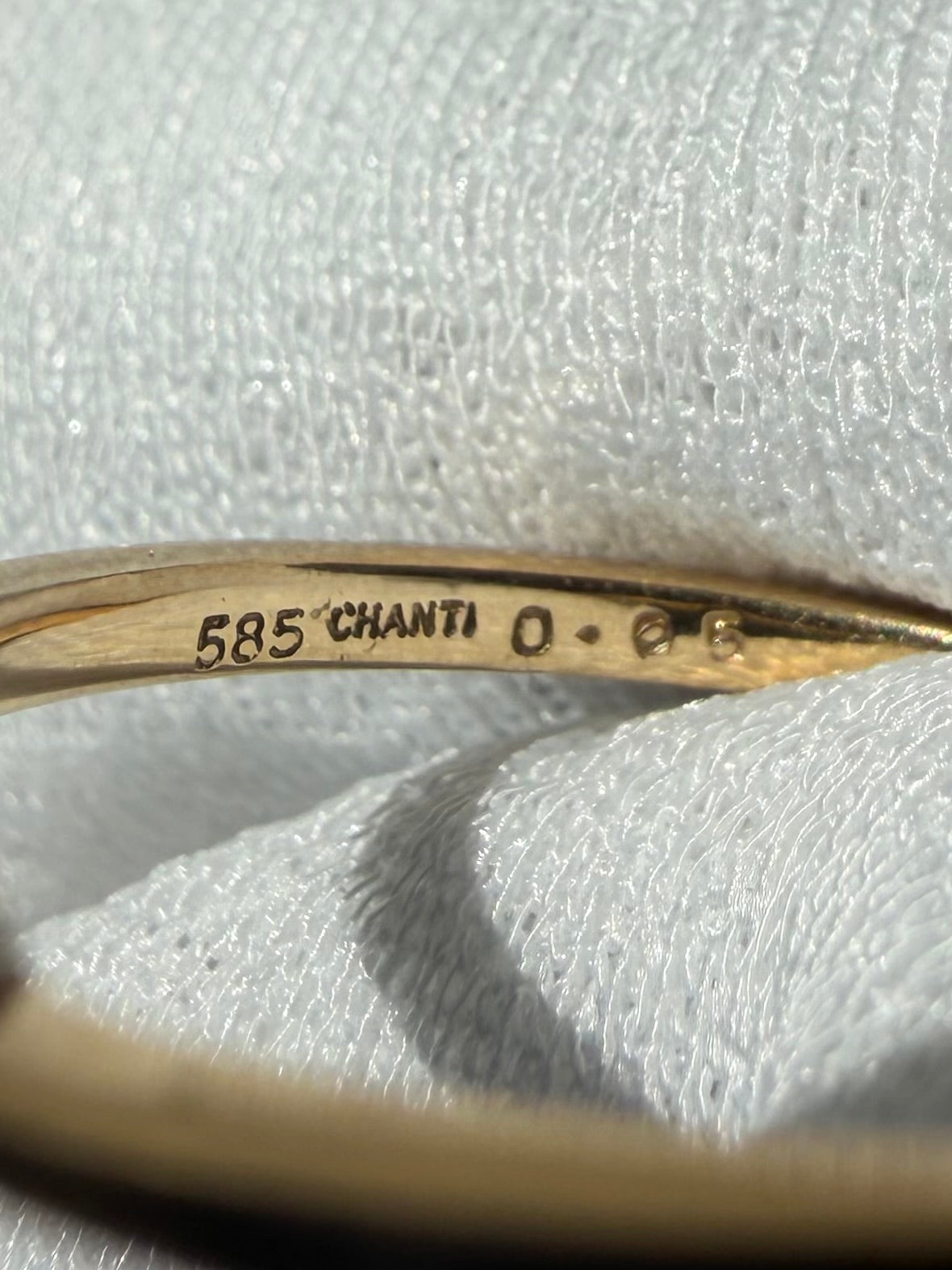 Vintage 14 karat solitairering med 0,05 ct. brilliant, str 62
