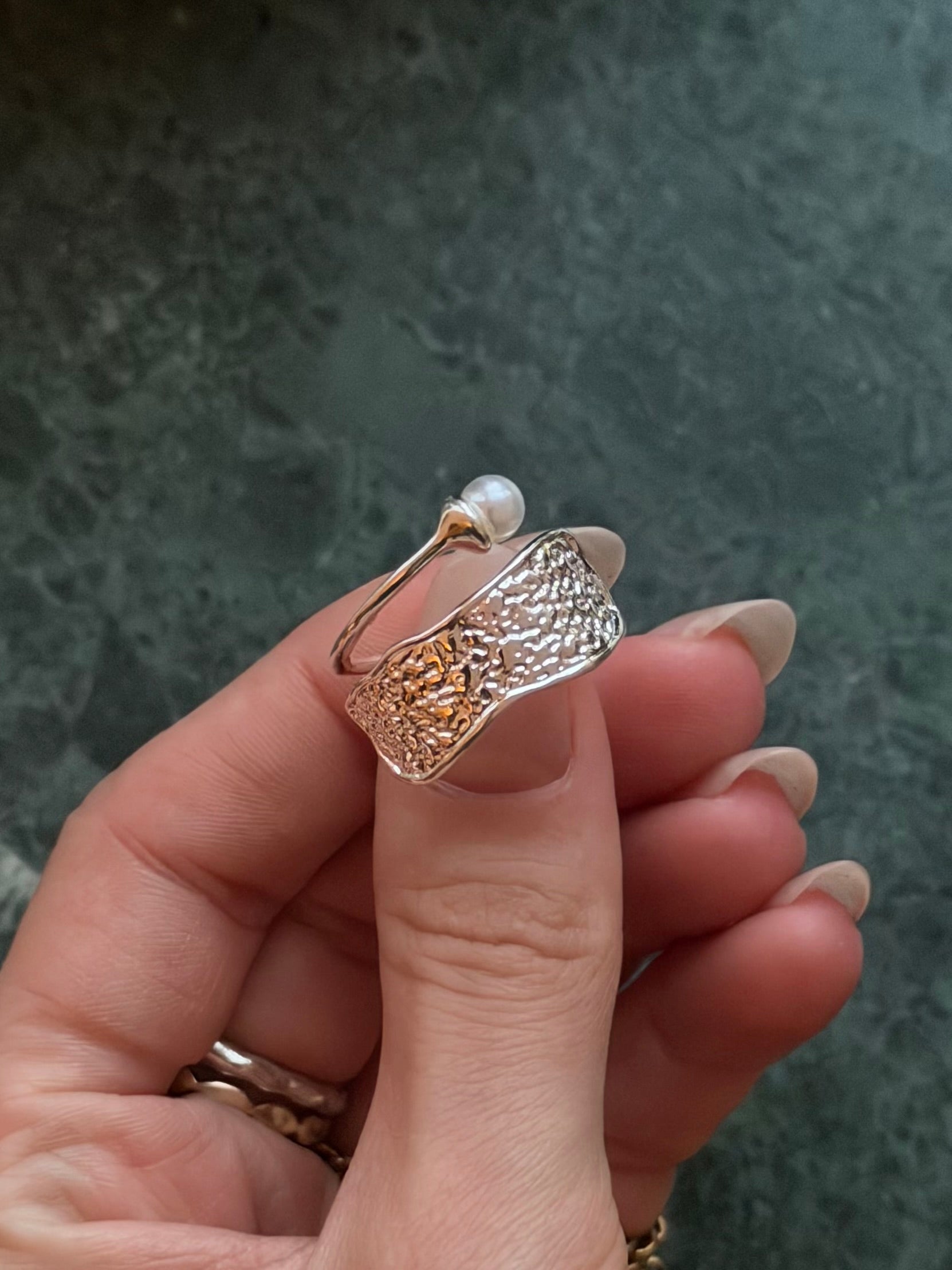 Amelia Ring