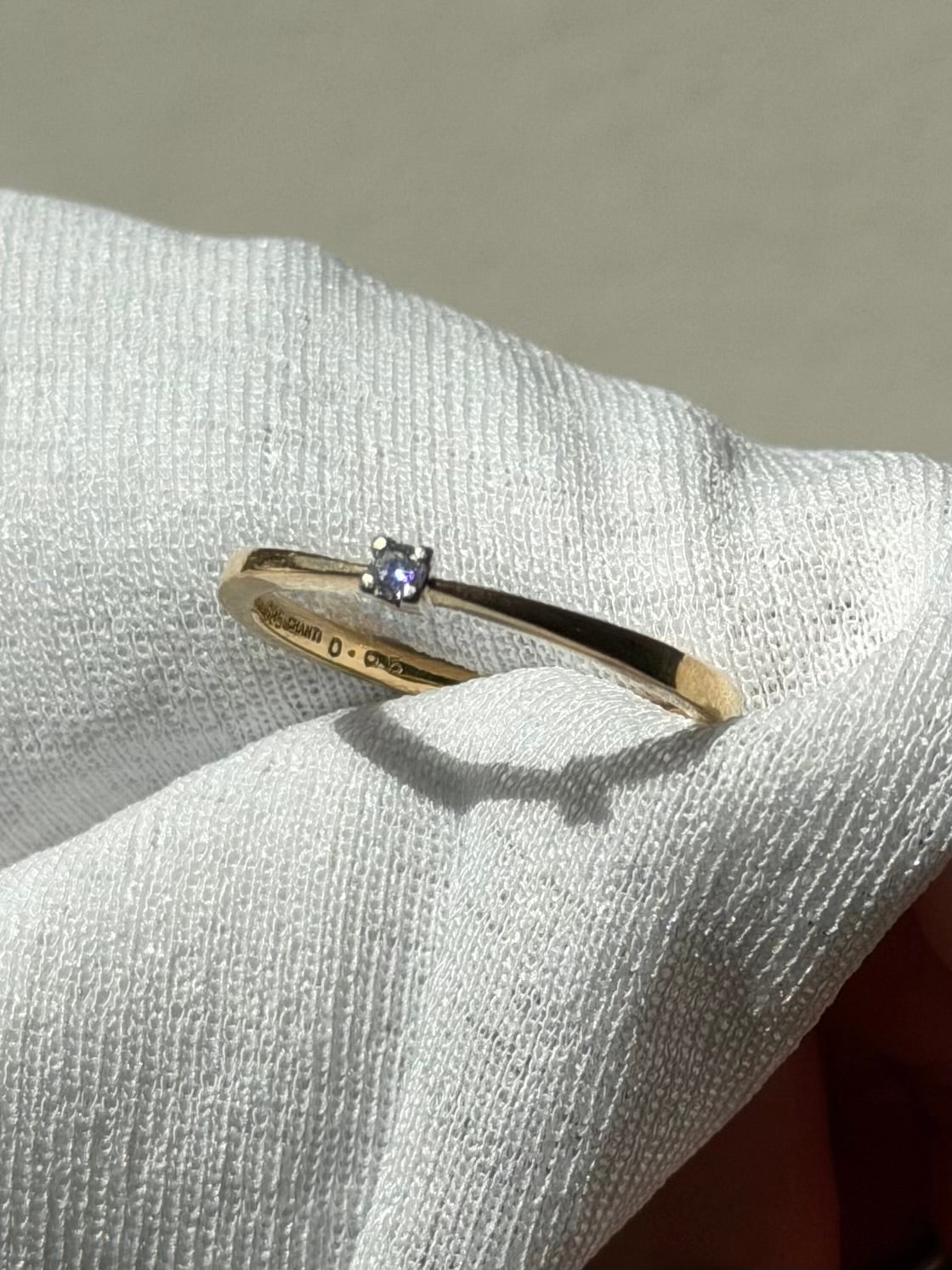 Vintage 14 karat solitairering med 0,05 ct. brilliant, str 62