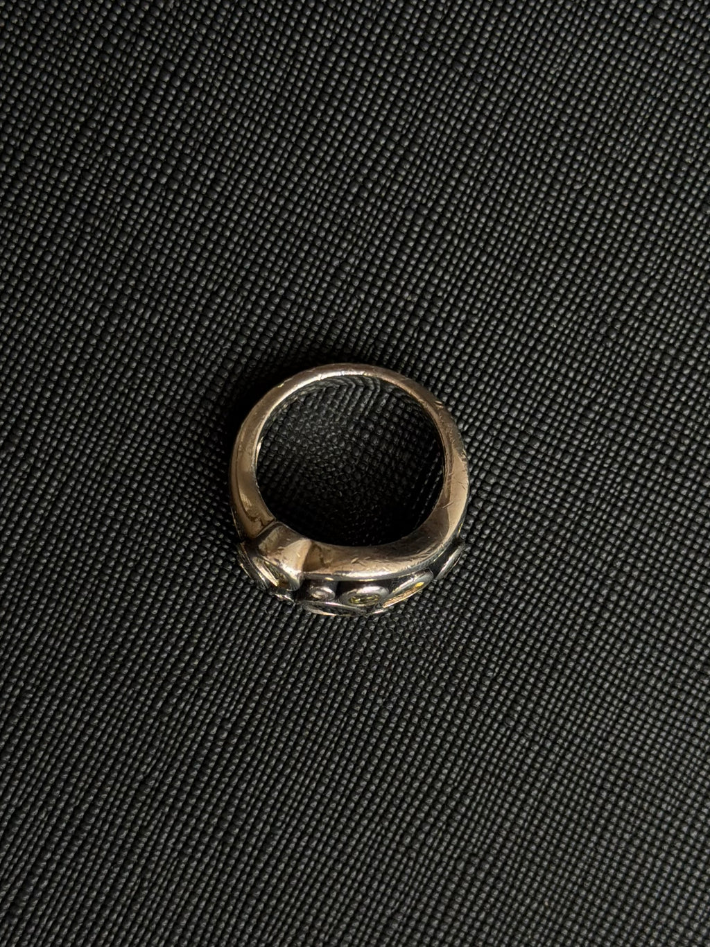Vintage sterlingsølv ring med sten i grønne nuancer, str 54