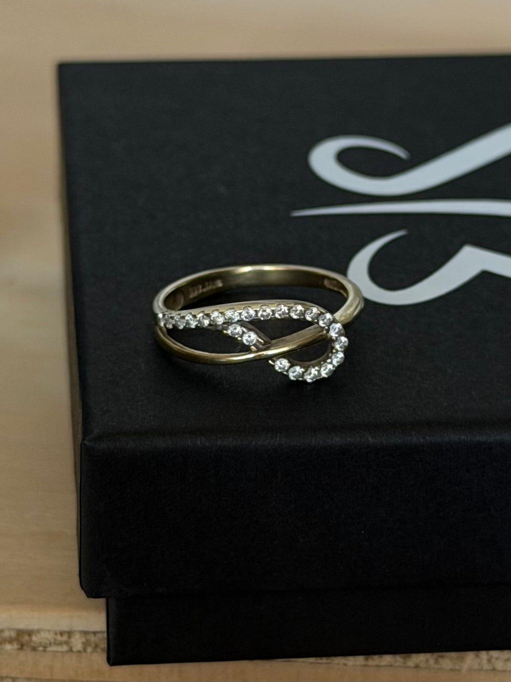 Vintage 8 krt. infinityring, str. 51