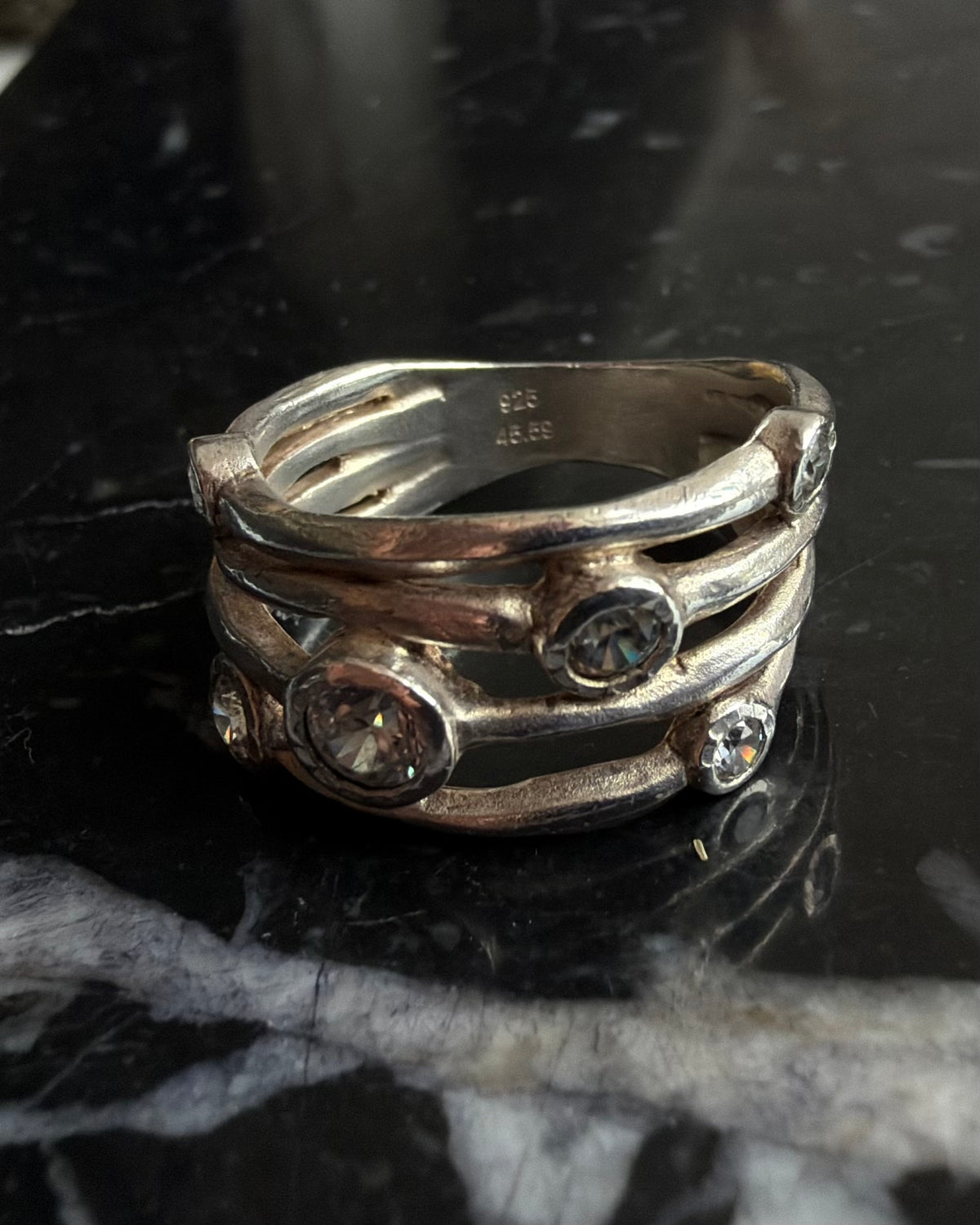 Vintage sterlingsølv ring med runde klare sten