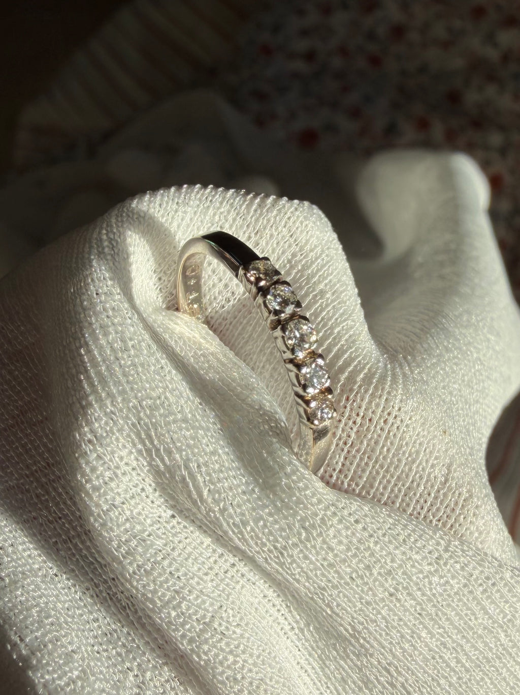 Vintage lady ring i 14 karat hvidguld med 0,15 ct. brillianter, str 53