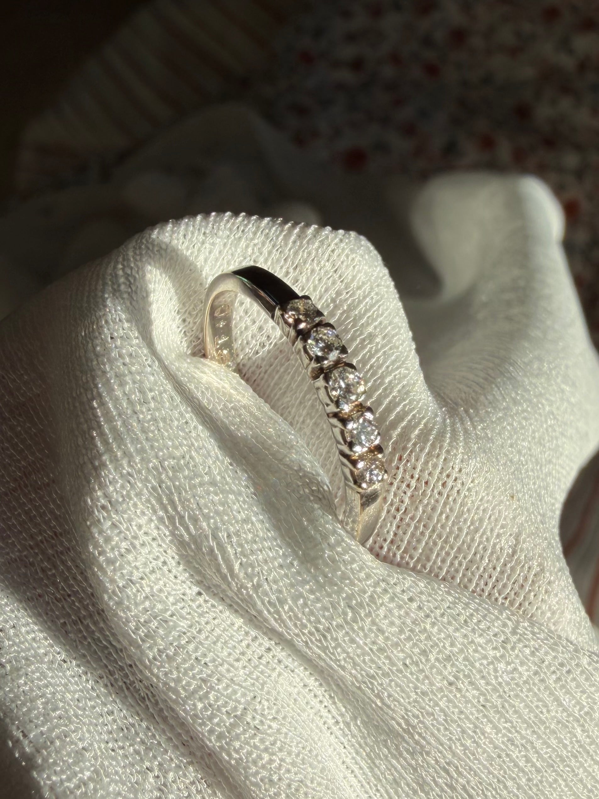 Vintage lady ring i 14 karat hvidguld med 0,15 ct. brillianter, str 53