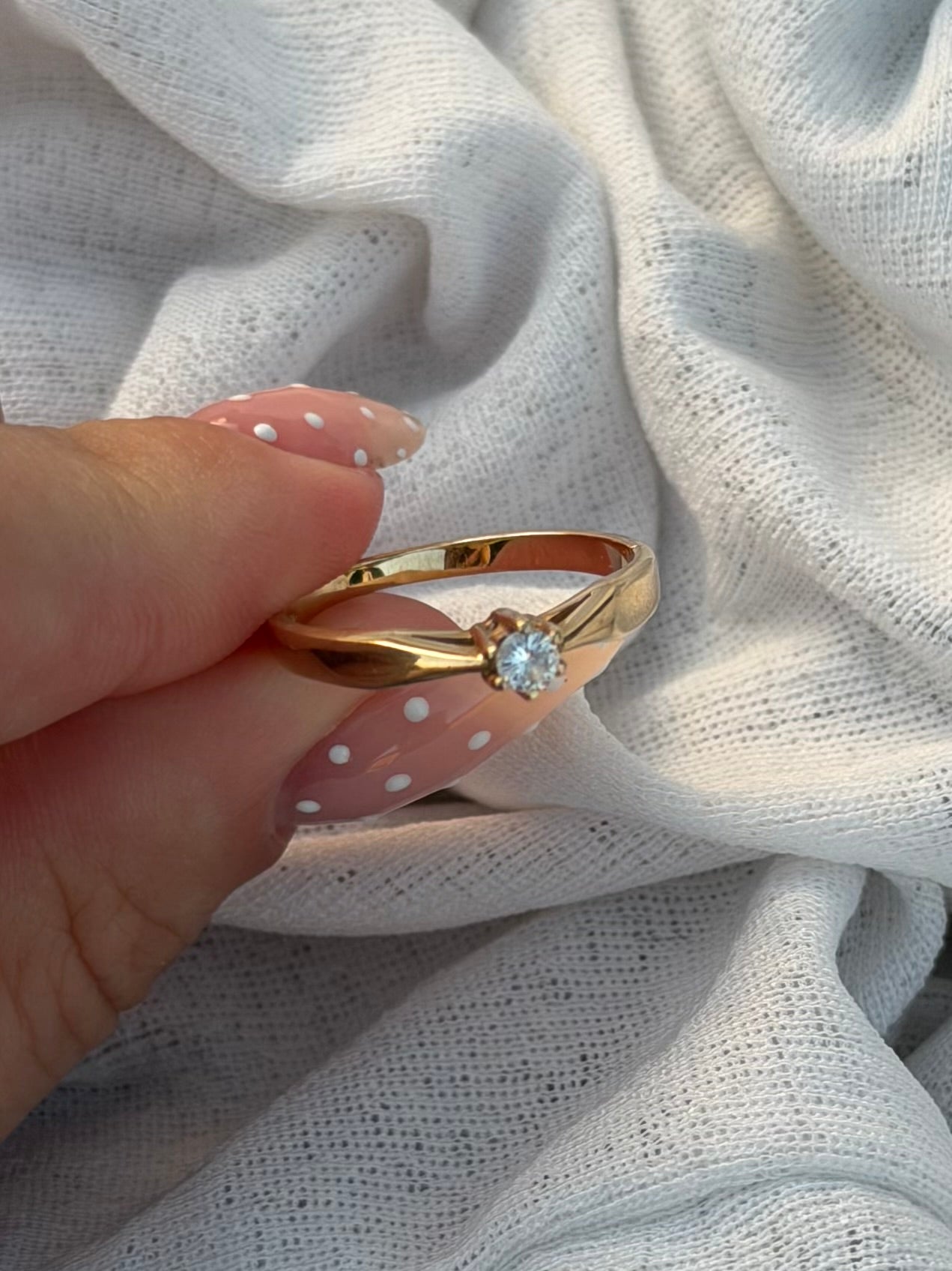 Vintage 14 karat solitairering med 0,10 ct. brilliant, str 55