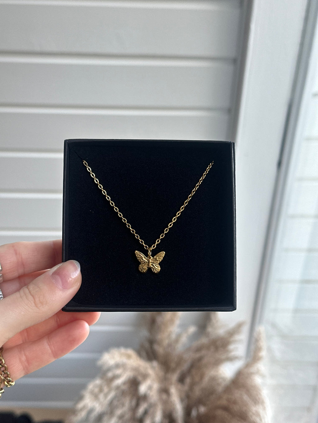 Signatur sommerfugl halskæde