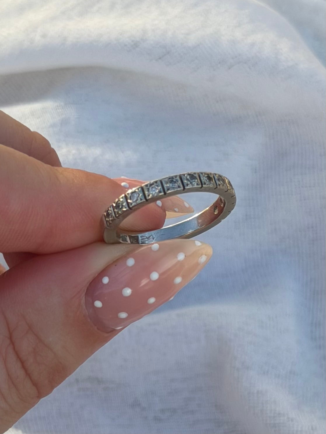 Vintage klassisk alliancering i 14 karat guld, str 51
